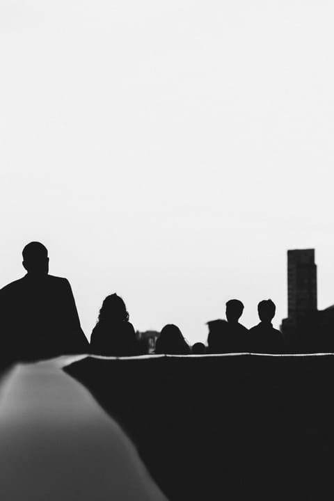 Promenade Silhouettes